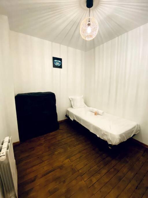 Ferienwohnung L'Appart De La Comedie-Centre Bourg-en-Bresse Exterior foto